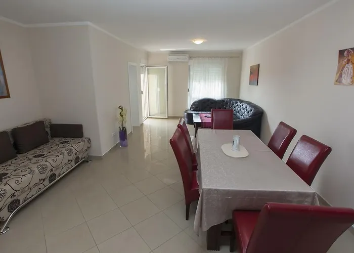 Apartment Damjanovic