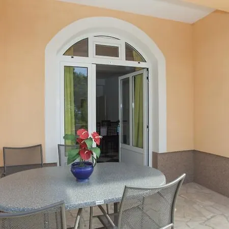Damjanovic Appartement Makarska