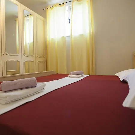 Damjanovic Apartment