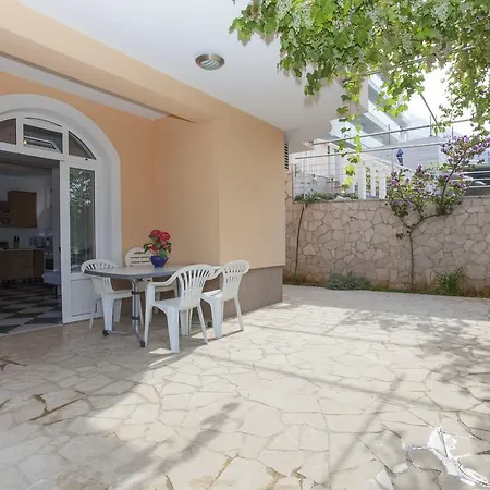 Apartamento Damjanovic *