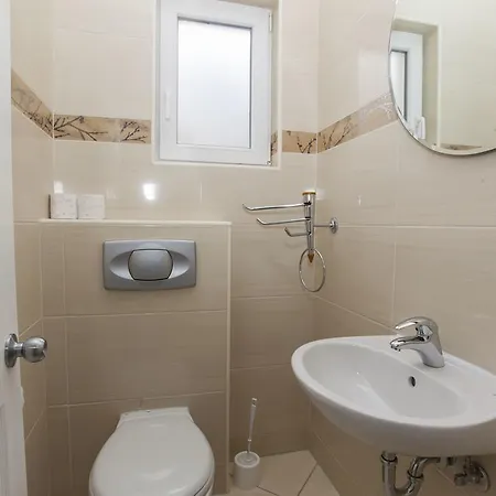 Damjanovic * Makarska